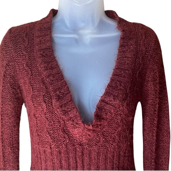 Arizona Wine Red V Neck Fitted Fuzzy Knit Sweater Sz S Y2K Goblincore Whimsigoth - Picture 13 of 14